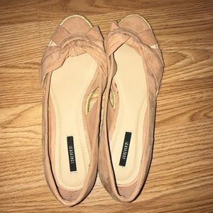 Cozy cute sandals! New